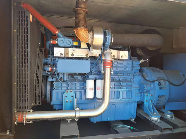 威宁燃油消耗率与进气温度的具体关系是什么？