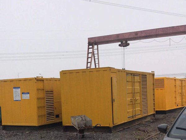 威宁100kw柴油发电机组每小时油耗？