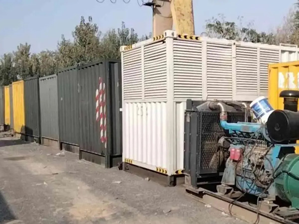 威宁200KW柴油发电机机组每小时油耗是多少？