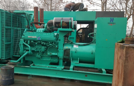 威宁发电机组如何判断水冷式机油散热器内部是否需要清洗？